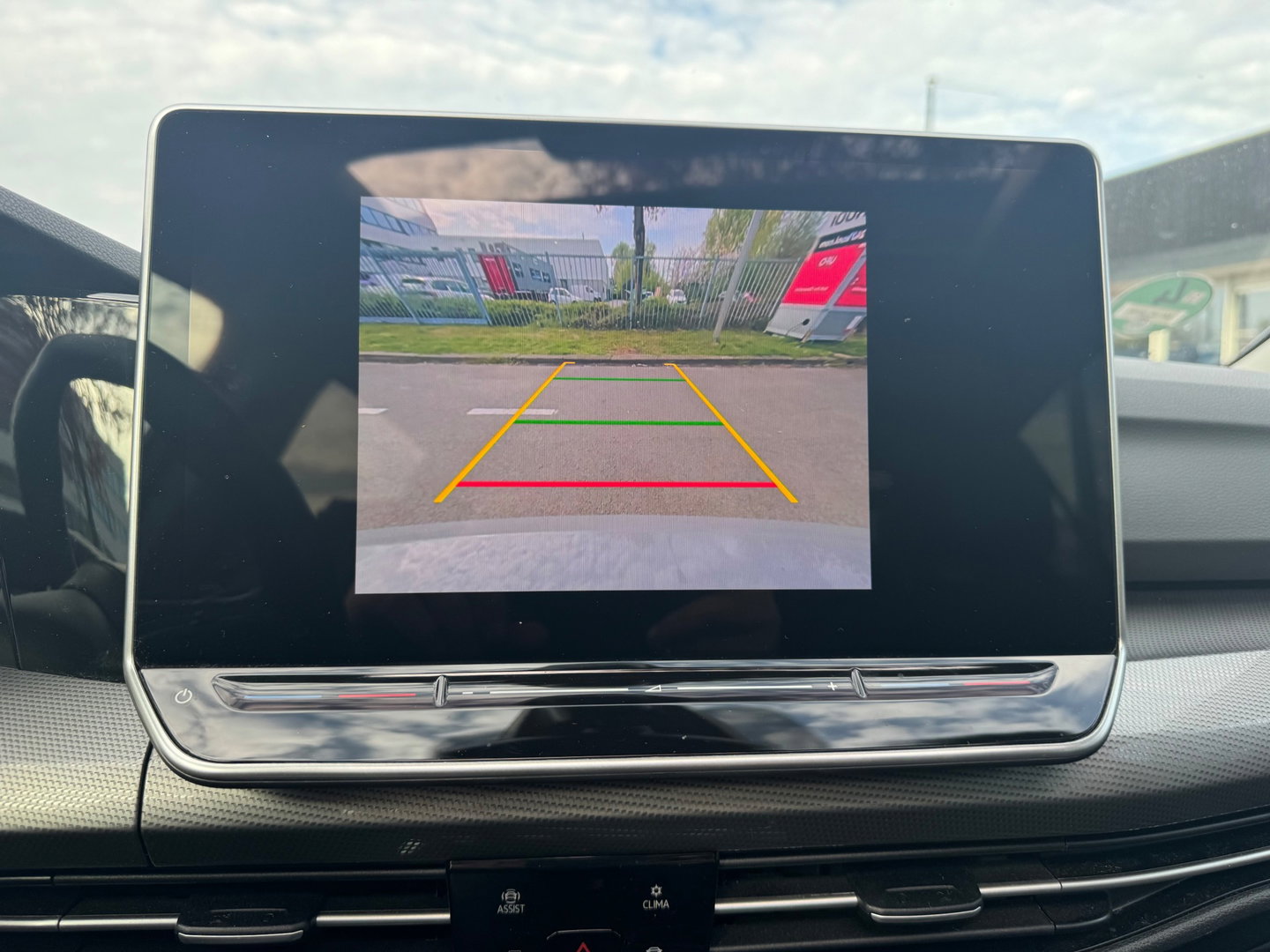 Volkswagen Golf 1.5 eTSI DSG Panorama Camera facelift HUD Memory