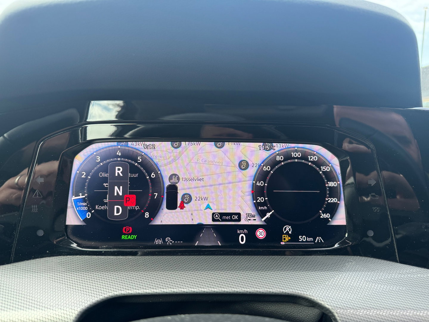 Volkswagen Golf 1.5 eTSI DSG Panorama Camera facelift HUD Memory