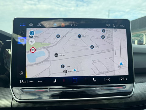 Volkswagen Golf 1.5 eTSI DSG Panorama Camera facelift HUD Memory