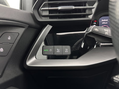 Audi A3 Limousine 35 TFSI S-Edition (INCL-BTW) Aut. *PANO | LEATHER-FABRIC | FULL-LED | AMBIENTLIGHT | SPORTSEATS | DIGI-COCKPIT | NAVI-FULLMAP | SHIFTPADDLES | DAB+ | CRUISE | PDC | 18"ALU*