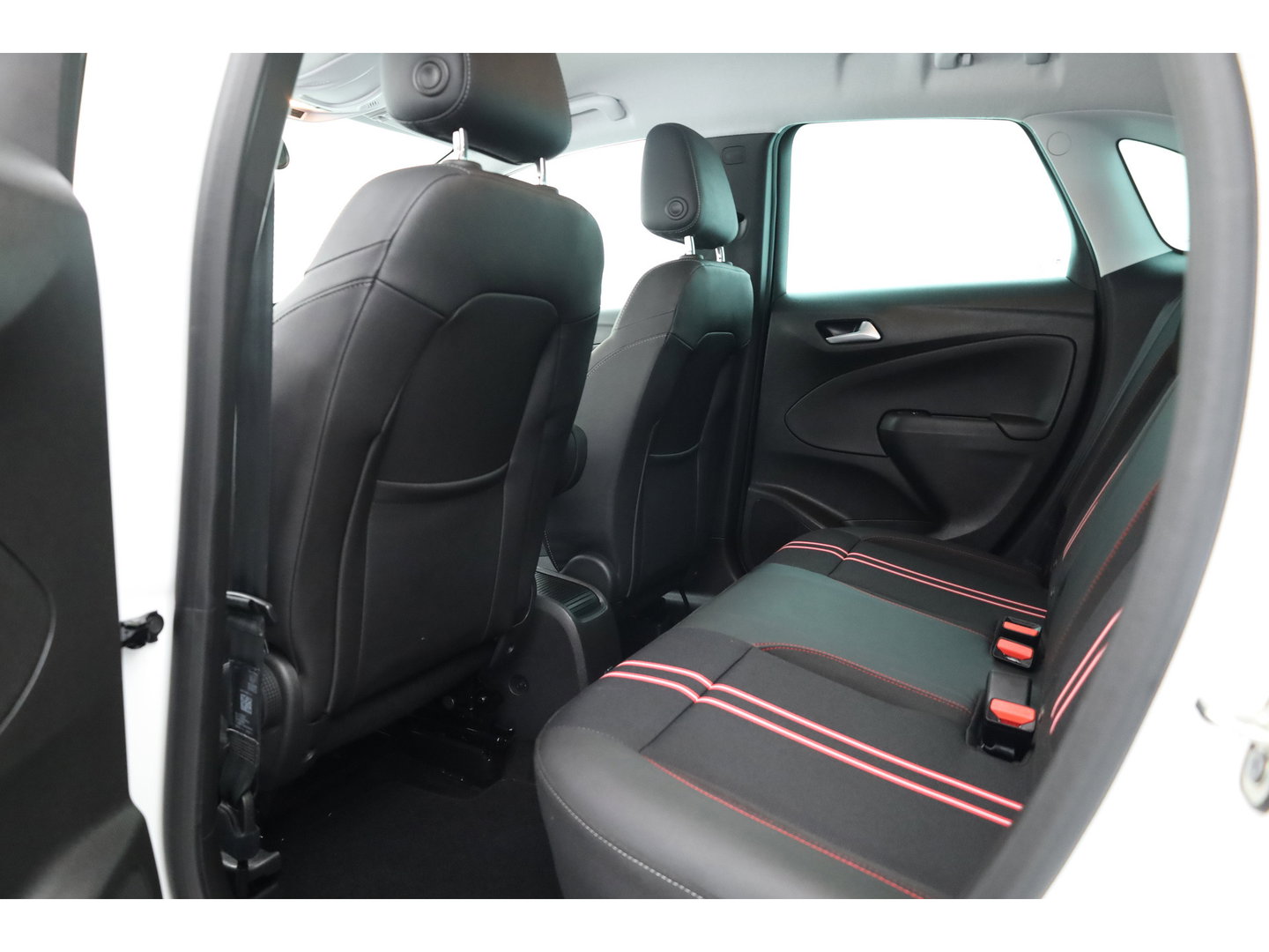 Opel Crossland 1.2 Turbo 110PK Level 4 |  Orig. NL | Rijklaar! | Cruise | Camera+PDC | App.Connect | LED | ACC | 17'' V