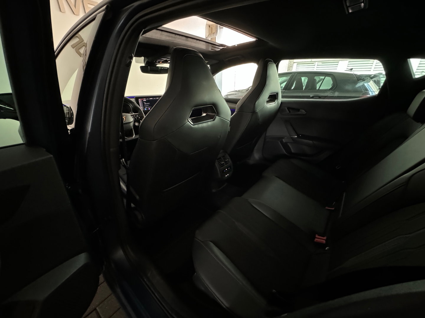 CUPRA Leon 1.4 e-Hybrid VZ Copper Edition Pano|Keyless|Sfeer