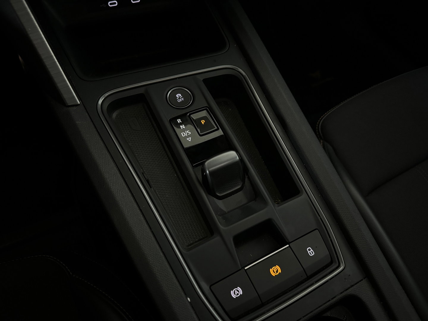 CUPRA Leon 1.4 e-Hybrid VZ Copper Edition Pano|Keyless|Sfeer