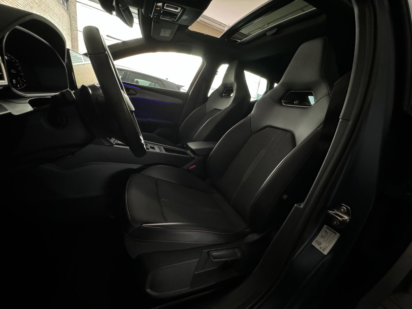 CUPRA Leon 1.4 e-Hybrid VZ Copper Edition Pano|Keyless|Sfeer