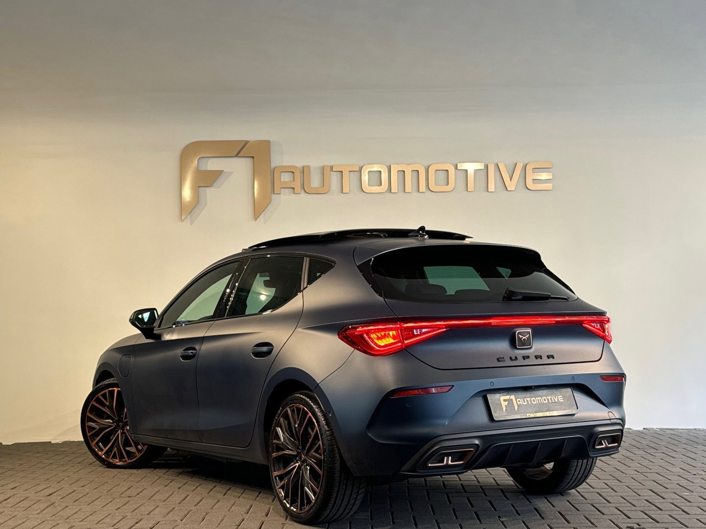 CUPRA Leon 1.4 e-Hybrid VZ Copper Edition Pano|Keyless|Sfeer