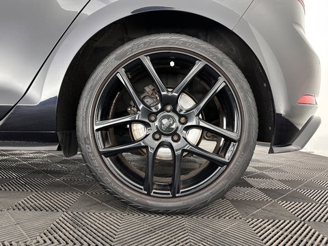 Volkswagen Golf 1.6 TDI R-Line Highline Business Aut. *PANO | MICROFIBRE | ADAPTIVE-CRUISE | DIGI-COCKPIT | HEATED-SPORTSEATS | PRIVACY-GLASS | NAVI-FULLMAP | ECC | PARKPILOT | 18''ALU*