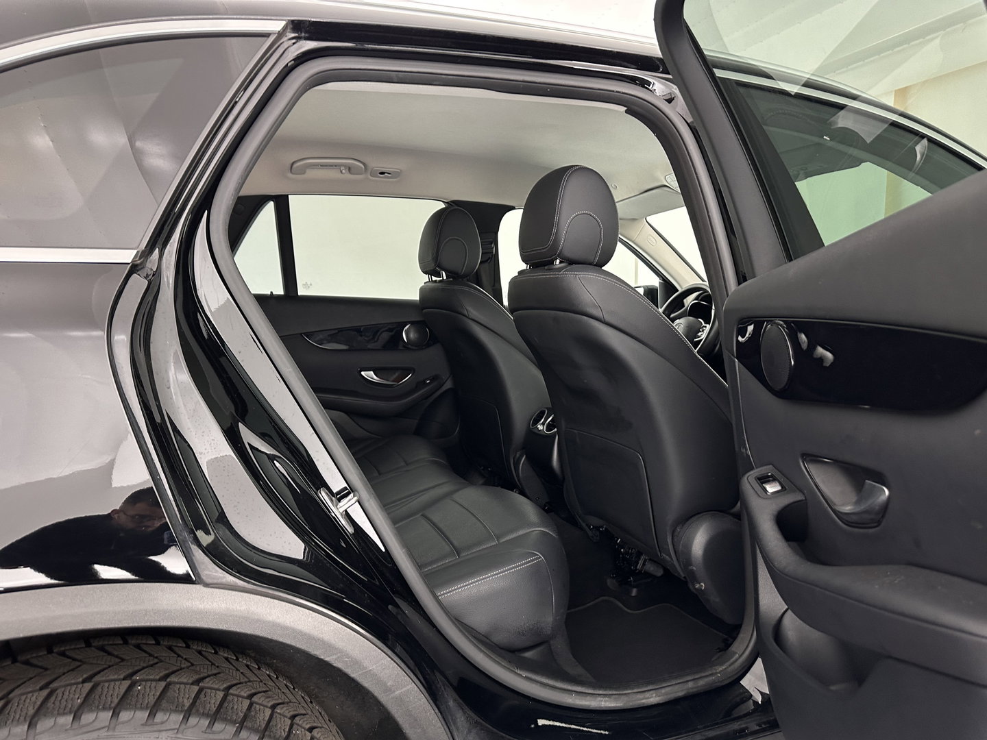 Mercedes-Benz GLC 300e 4MATIC Business Solution (IINCL.BTW) *LEATHER | FULL-LED | DIGI-COCKPIT | HEATED-SPORTSEATS | CAMERA | PRIAVACY-GLASS | NAVI-FULLMAP | ECC | PDC | CRUISE | 18''ALU*