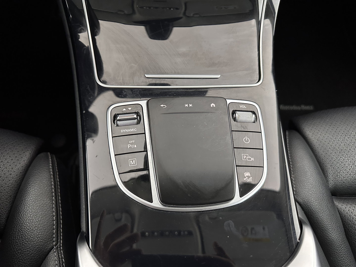 Mercedes-Benz GLC 300e 4MATIC Business Solution (IINCL.BTW) *LEATHER | FULL-LED | DIGI-COCKPIT | HEATED-SPORTSEATS | CAMERA | PRIAVACY-GLASS | NAVI-FULLMAP | ECC | PDC | CRUISE | 18''ALU*