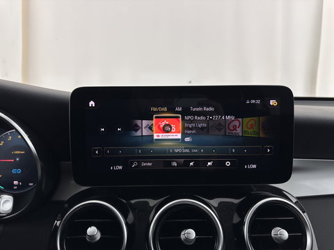 Mercedes-Benz GLC 300e 4MATIC Business Solution (IINCL.BTW) *LEATHER | FULL-LED | DIGI-COCKPIT | HEATED-SPORTSEATS | CAMERA | PRIAVACY-GLASS | NAVI-FULLMAP | ECC | PDC | CRUISE | 18''ALU*