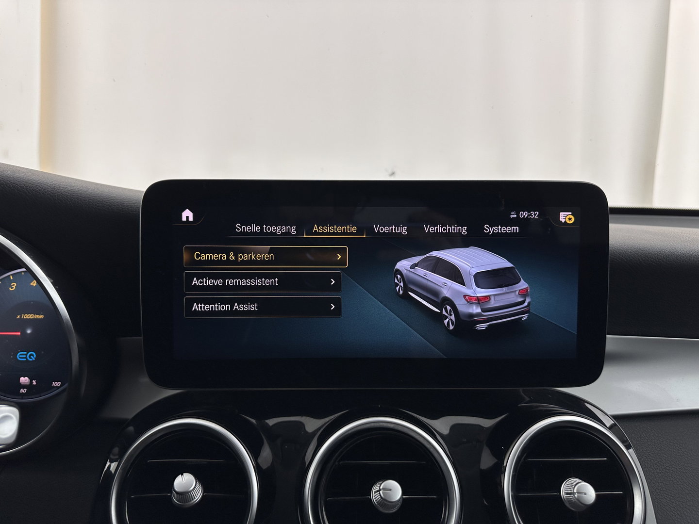 Mercedes-Benz GLC 300e 4MATIC Business Solution (IINCL.BTW) *LEATHER | FULL-LED | DIGI-COCKPIT | HEATED-SPORTSEATS | CAMERA | PRIAVACY-GLASS | NAVI-FULLMAP | ECC | PDC | CRUISE | 18''ALU*