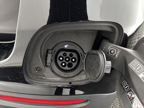 Mercedes-Benz GLC 300e 4MATIC Business Solution (IINCL.BTW) *LEATHER | FULL-LED | DIGI-COCKPIT | HEATED-SPORTSEATS | CAMERA | PRIAVACY-GLASS | NAVI-FULLMAP | ECC | PDC | CRUISE | 18''ALU*