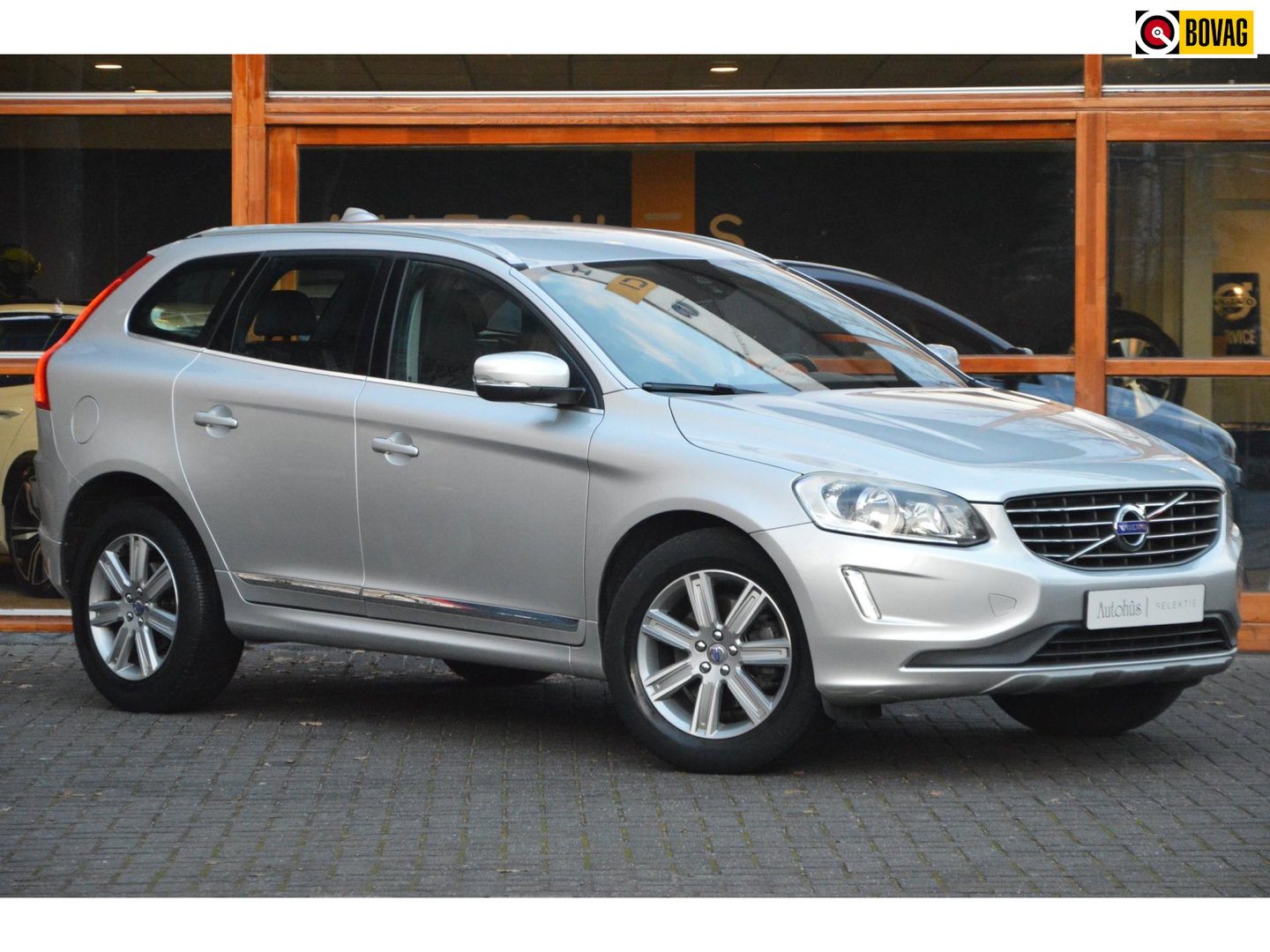 Volvo XC60 T5 AWD Inscription | Trekhaak 2000KG | Dealer onderhouden | Stoelverwarming | Leer | Cruise Control | Bluetooth |