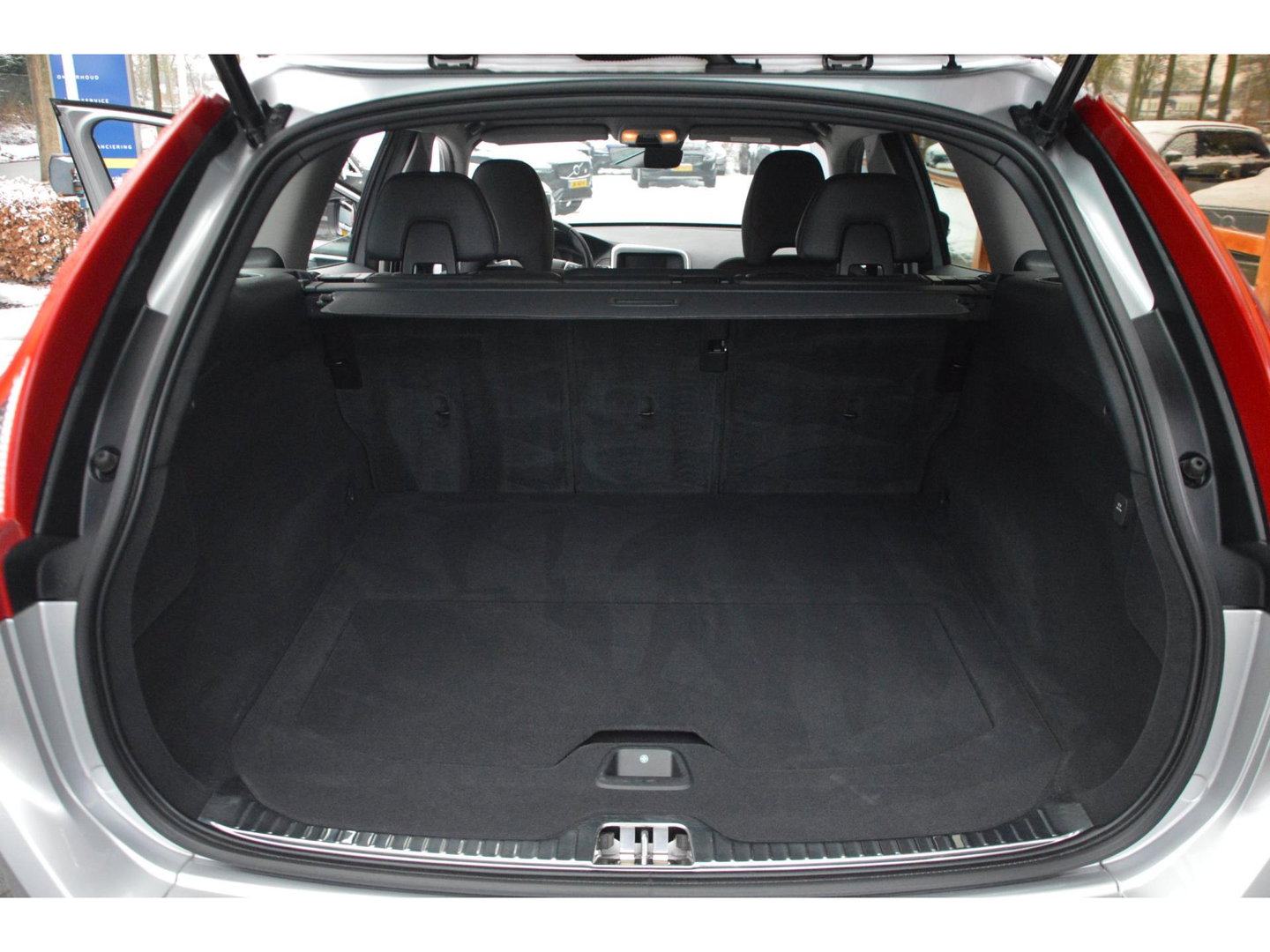 Volvo XC60 T5 AWD Inscription | Trekhaak 2000KG | Dealer onderhouden | Stoelverwarming | Leer | Cruise Control | Bluetooth |