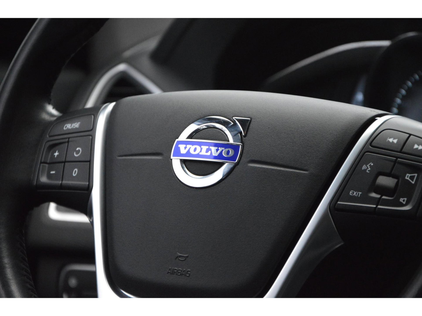 Volvo XC60 T5 AWD Inscription | Trekhaak 2000KG | Dealer onderhouden | Stoelverwarming | Leer | Cruise Control | Bluetooth |