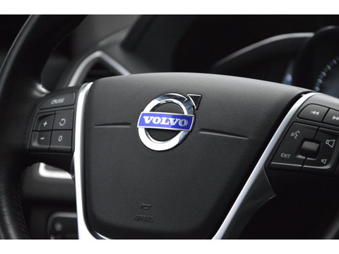 Volvo XC60 T5 AWD Inscription | Trekhaak 2000KG | Dealer onderhouden | Stoelverwarming | Leer | Cruise Control | Bluetooth |