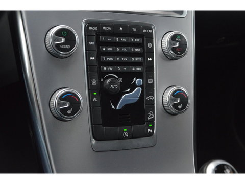 Volvo XC60 T5 AWD Inscription | Trekhaak 2000KG | Dealer onderhouden | Stoelverwarming | Leer | Cruise Control | Bluetooth |