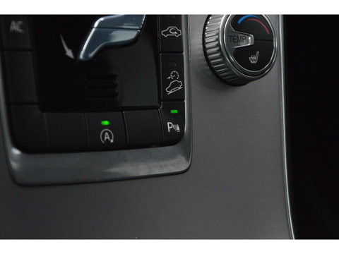 Volvo XC60 T5 AWD Inscription | Trekhaak 2000KG | Dealer onderhouden | Stoelverwarming | Leer | Cruise Control | Bluetooth |