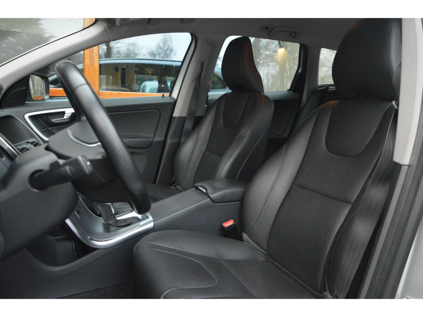 Volvo XC60 T5 AWD Inscription | Trekhaak 2000KG | Dealer onderhouden | Stoelverwarming | Leer | Cruise Control | Bluetooth |