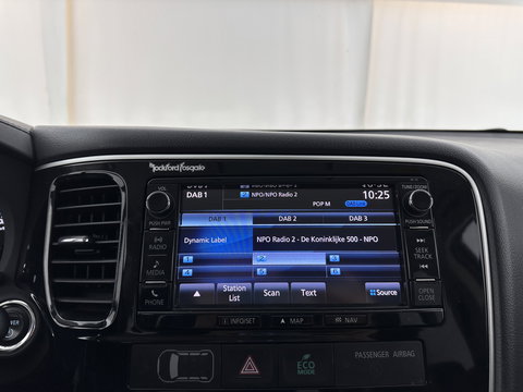 Mitsubishi Outlander 2.0 PHEV Executive Edition Aut. *LEATHER-MICROFIBRE | ROCKFORD-AUDIO | NAVI-FULLMAP | KEYLESS | CAMERA | HEATED-COMFORTSEATS | ECC | SHIFT-PADDLES | PDC | CRUISE | PRIVACY-GLASS | 18''ALU*