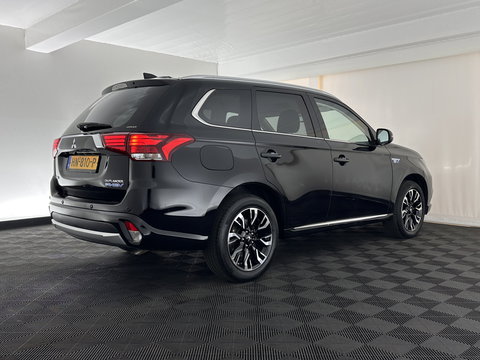 Mitsubishi Outlander 2.0 PHEV Executive Edition Aut. *LEATHER-MICROFIBRE | ROCKFORD-AUDIO | NAVI-FULLMAP | KEYLESS | CAMERA | HEATED-COMFORTSEATS | ECC | SHIFT-PADDLES | PDC | CRUISE | PRIVACY-GLASS | 18''ALU*