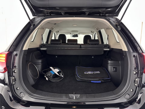 Mitsubishi Outlander 2.0 PHEV Executive Edition Aut. *LEATHER-MICROFIBRE | ROCKFORD-AUDIO | NAVI-FULLMAP | KEYLESS | CAMERA | HEATED-COMFORTSEATS | ECC | SHIFT-PADDLES | PDC | CRUISE | PRIVACY-GLASS | 18''ALU*