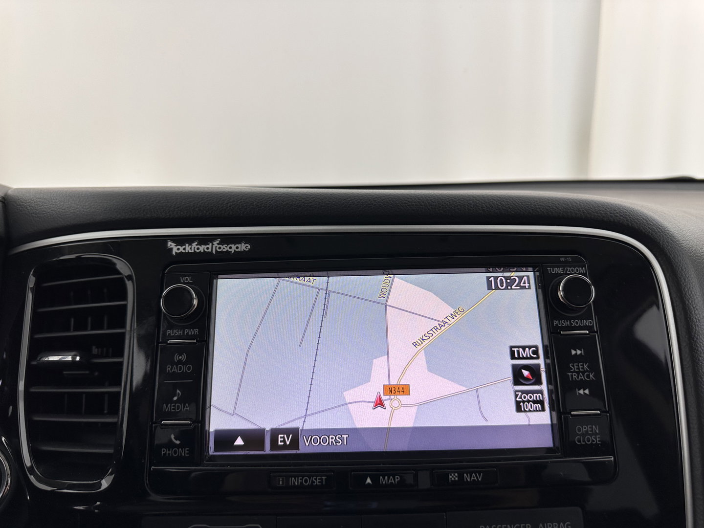 Mitsubishi Outlander 2.0 PHEV Executive Edition Aut. *LEATHER-MICROFIBRE | ROCKFORD-AUDIO | NAVI-FULLMAP | KEYLESS | CAMERA | HEATED-COMFORTSEATS | ECC | SHIFT-PADDLES | PDC | CRUISE | PRIVACY-GLASS | 18''ALU*