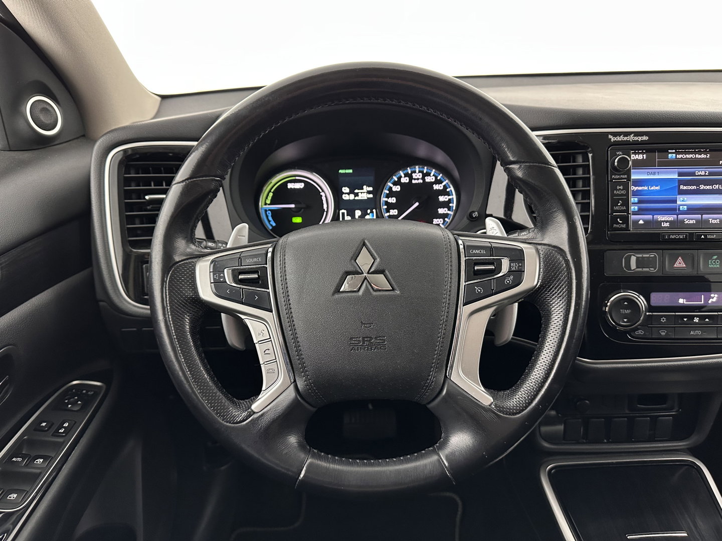 Mitsubishi Outlander 2.0 PHEV Executive Edition Aut. *LEATHER-MICROFIBRE | ROCKFORD-AUDIO | NAVI-FULLMAP | KEYLESS | CAMERA | HEATED-COMFORTSEATS | ECC | SHIFT-PADDLES | PDC | CRUISE | PRIVACY-GLASS | 18''ALU*