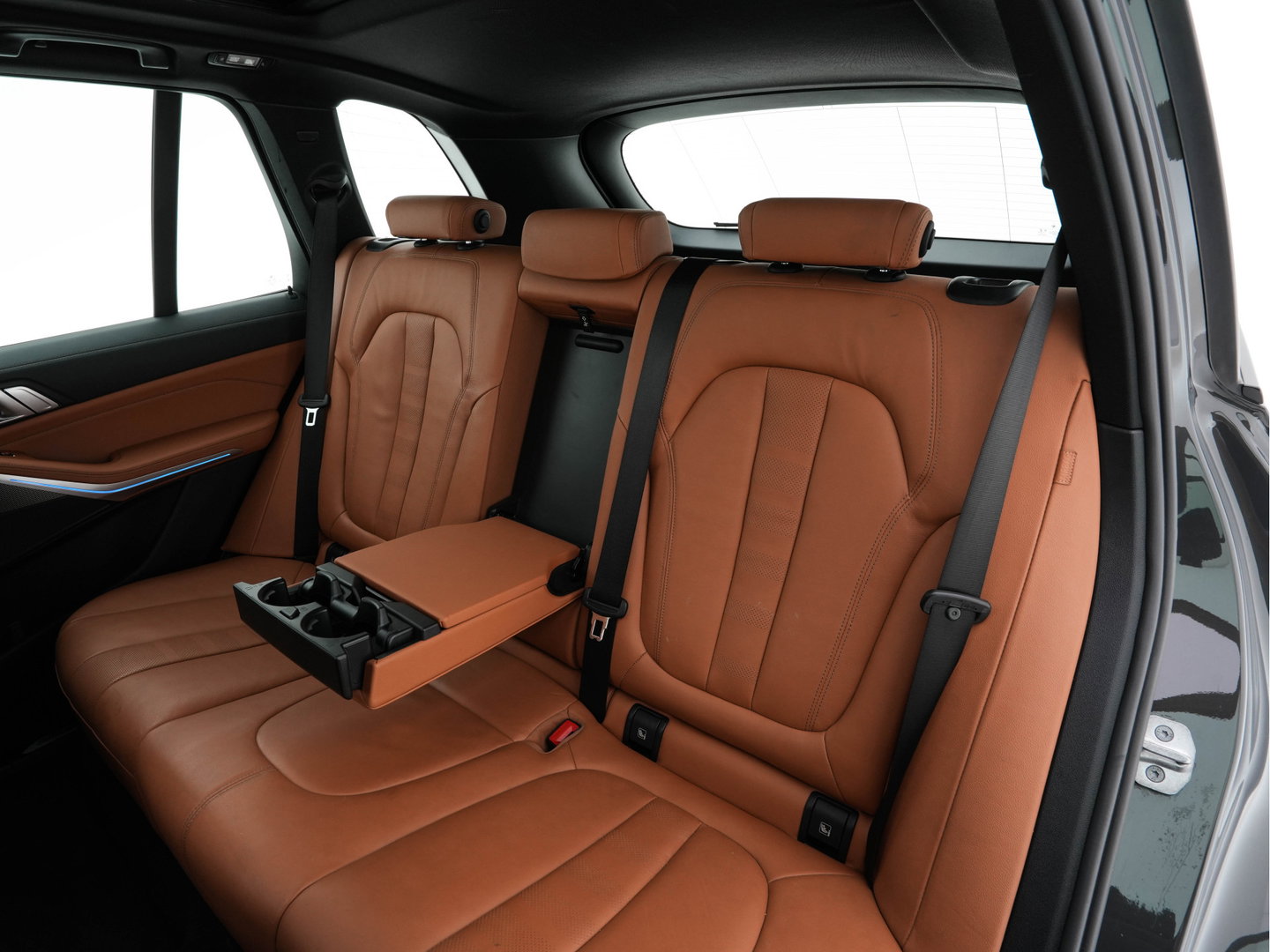 BMW X5 xDrive45e High Executive M-Sportpack (INCL.BTW) Aut. *PANO | HEAD-UP | LASER-LIGHT | LEATHER | ADAPTIVE-CRUISE | TOP-VIEW | BLINDSPOT | MEMORY-PACK | MASSAGE | HIFI-SOUND | HEATED-SPORTSEATS | NAVI-FULLMAP | DIGI-COCKPIT | 22''A