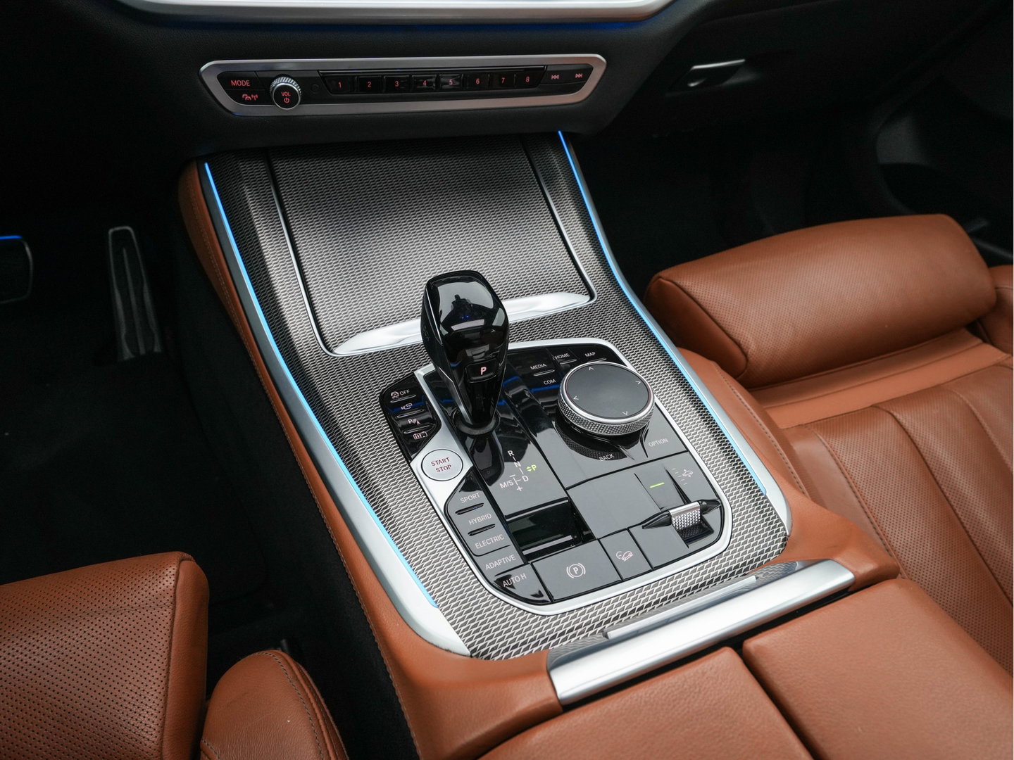 BMW X5 xDrive45e High Executive M-Sportpack (INCL.BTW) Aut. *PANO | HEAD-UP | LASER-LIGHT | LEATHER | ADAPTIVE-CRUISE | TOP-VIEW | BLINDSPOT | MEMORY-PACK | MASSAGE | HIFI-SOUND | HEATED-SPORTSEATS | NAVI-FULLMAP | DIGI-COCKPIT | 22''A