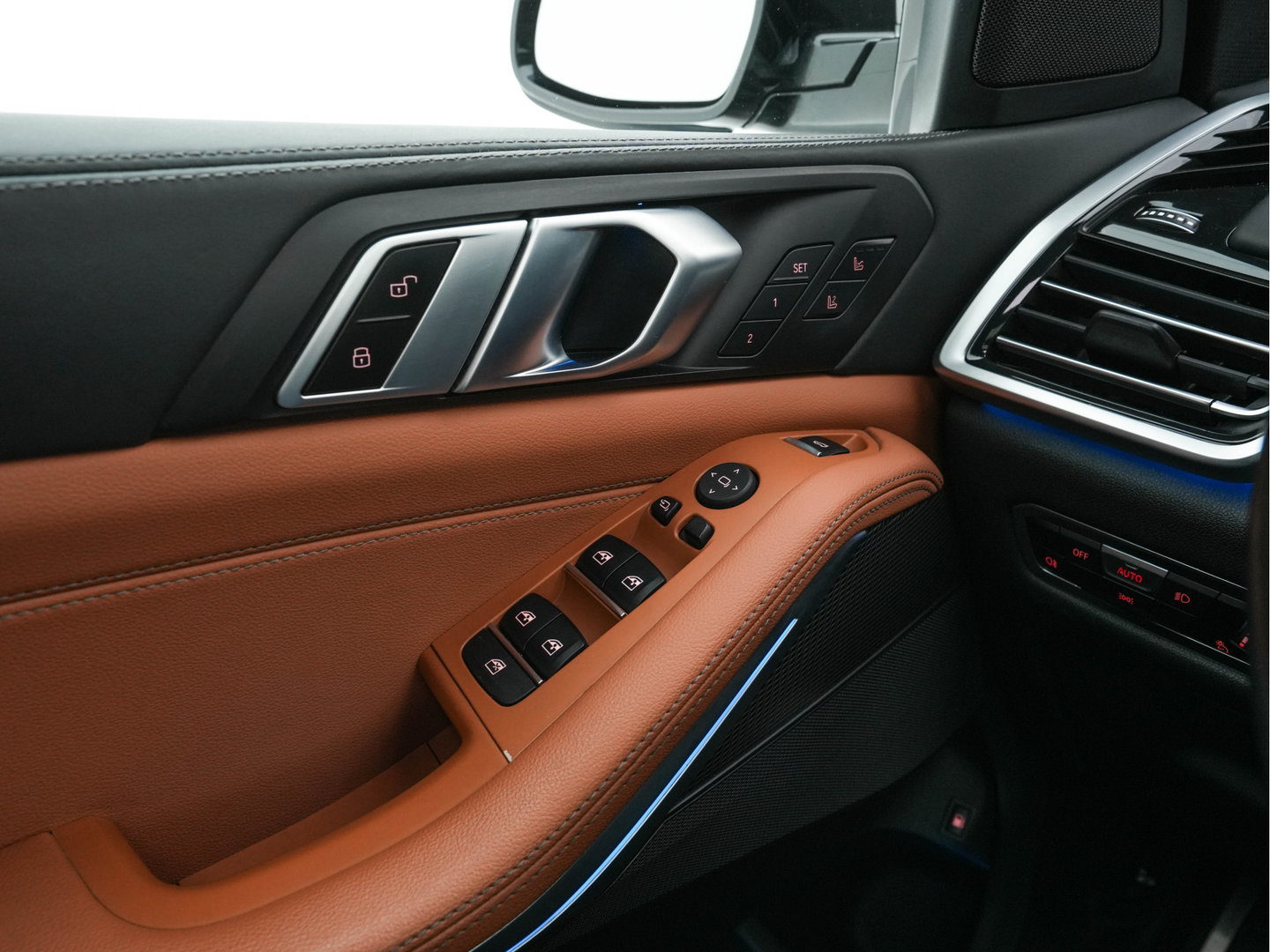 BMW X5 xDrive45e High Executive M-Sportpack (INCL.BTW) Aut. *PANO | HEAD-UP | LASER-LIGHT | LEATHER | ADAPTIVE-CRUISE | TOP-VIEW | BLINDSPOT | MEMORY-PACK | MASSAGE | HIFI-SOUND | HEATED-SPORTSEATS | NAVI-FULLMAP | DIGI-COCKPIT | 22''A