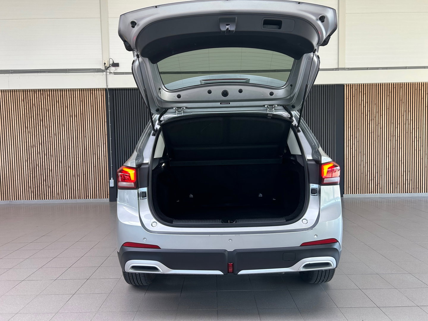 MG MG ZS Hybrid+ 1.5 Hybrid+ Luxury LEDER INTERIEUR|CAMERA|APPLECARPLAY|NAVI|PDC