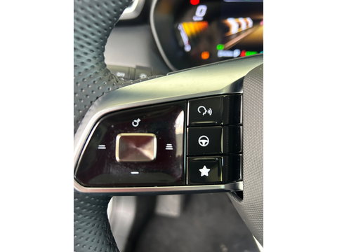 MG MG ZS Hybrid+ 1.5 Hybrid+ Luxury LEDER INTERIEUR|CAMERA|APPLECARPLAY|NAVI|PDC