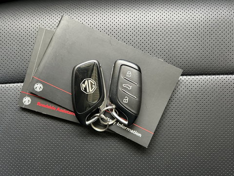 MG MG ZS Hybrid+ 1.5 Hybrid+ Luxury LEDER INTERIEUR|CAMERA|APPLECARPLAY|NAVI|PDC