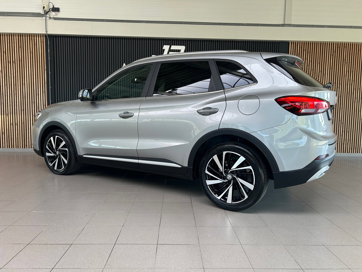 MG MG ZS Hybrid+ 1.5 Hybrid+ Luxury LEDER INTERIEUR|CAMERA|APPLECARPLAY|NAVI|PDC