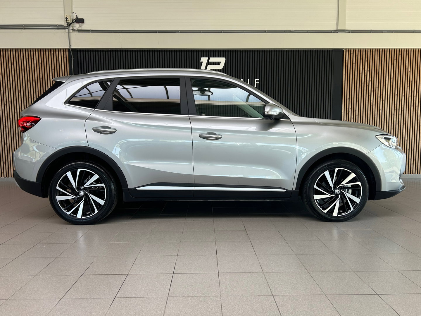 MG MG ZS Hybrid+ 1.5 Hybrid+ Luxury LEDER INTERIEUR|CAMERA|APPLECARPLAY|NAVI|PDC