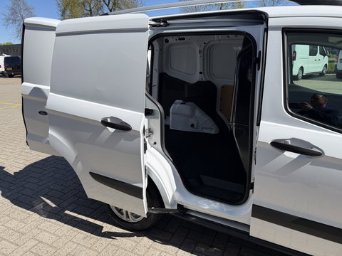 Ford Transit Courier 1.5 TDCI Trend / euro 6 / bpm vrij / vaste prijs rijklaar € 9.950 marge / vrij van btw / pdc voor en achter / airco / cruise / schuifdeur / lichtmetalen velgen