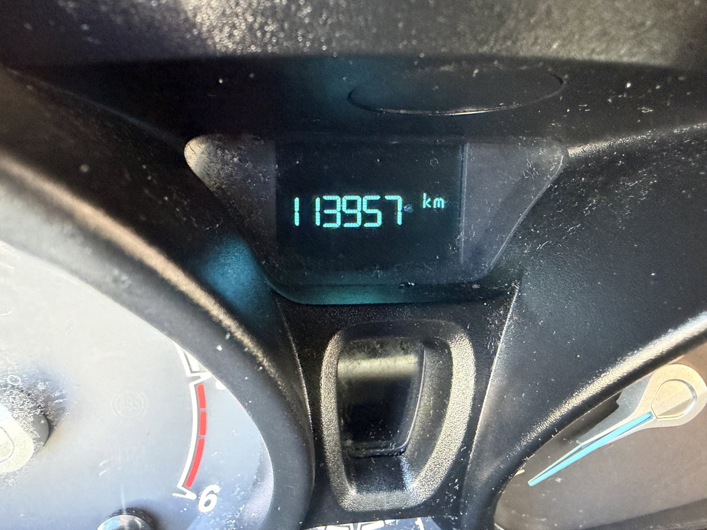 Ford Transit Courier 1.5 TDCI Trend / euro 6 / bpm vrij / vaste prijs rijklaar € 9.950 marge / vrij van btw / pdc voor en achter / airco / cruise / schuifdeur / lichtmetalen velgen