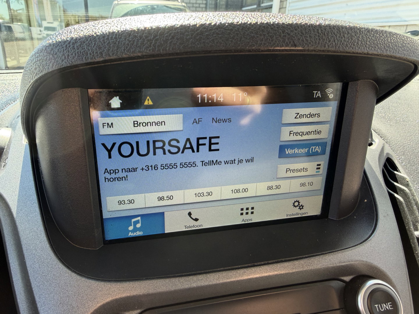 Ford Transit Courier 1.5 TDCI Trend / euro 6 / bpm vrij / vaste prijs rijklaar € 9.950 marge / vrij van btw / pdc voor en achter / airco / cruise / schuifdeur / lichtmetalen velgen