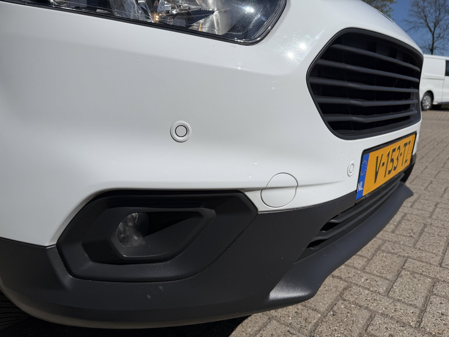Ford Transit Courier 1.5 TDCI Trend / euro 6 / bpm vrij / vaste prijs rijklaar € 9.950 marge / vrij van btw / pdc voor en achter / airco / cruise / schuifdeur / lichtmetalen velgen