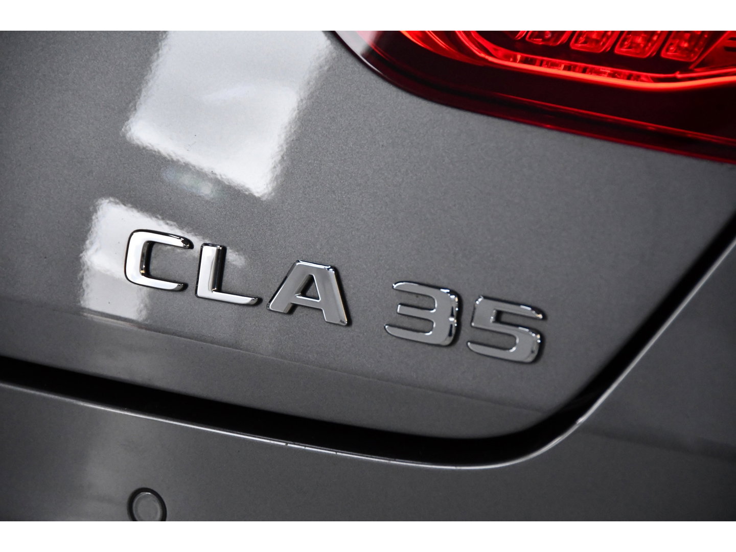 Mercedes-Benz CLA-Klasse Shooting Brake AMG 35 4MATIC