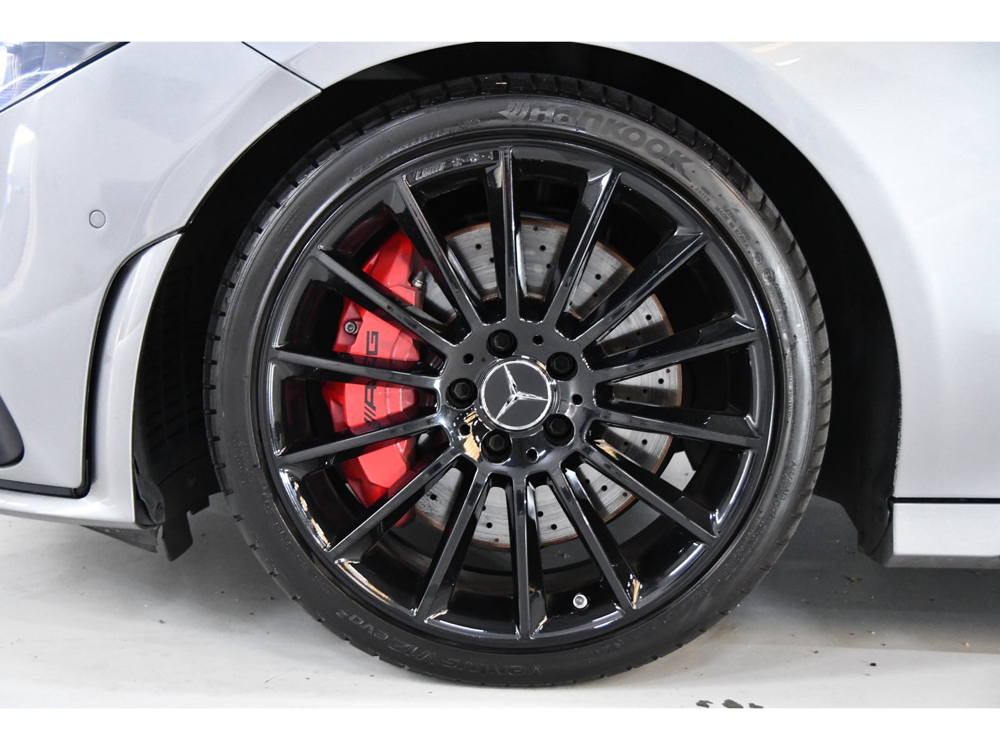 Mercedes-Benz CLA-Klasse Shooting Brake AMG 35 4MATIC