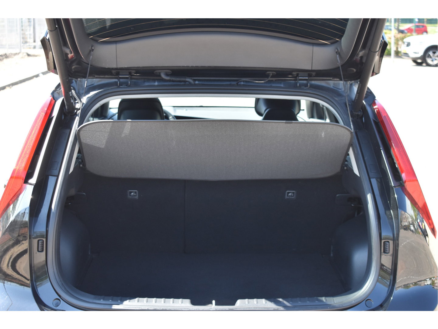 Kia Niro 1.6 GDi Hybrid DynamicPlusLine | NL-Auto | Vol | HUD | Keyless | Open dak | Carplay | Stuurverwarming | Full LE | Trekhaak