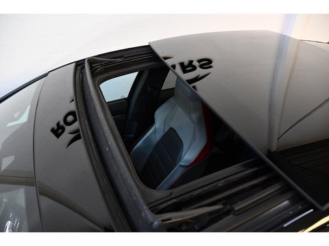 Volkswagen Golf 2.0 TSI GTI Clubsport, Pano, Sfeer