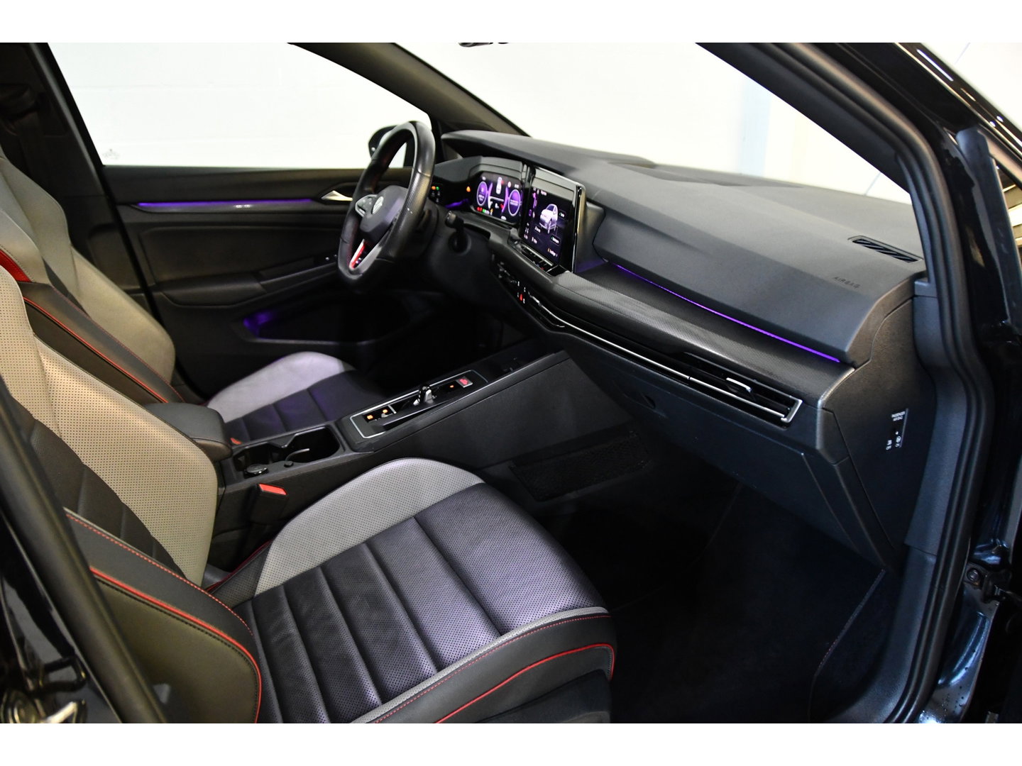 Volkswagen Golf 2.0 TSI GTI Clubsport, Pano, Sfeer