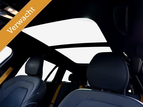 Volvo V60 2.0 T8 Plug-in hybrid AWD Polestar Engineered B&W