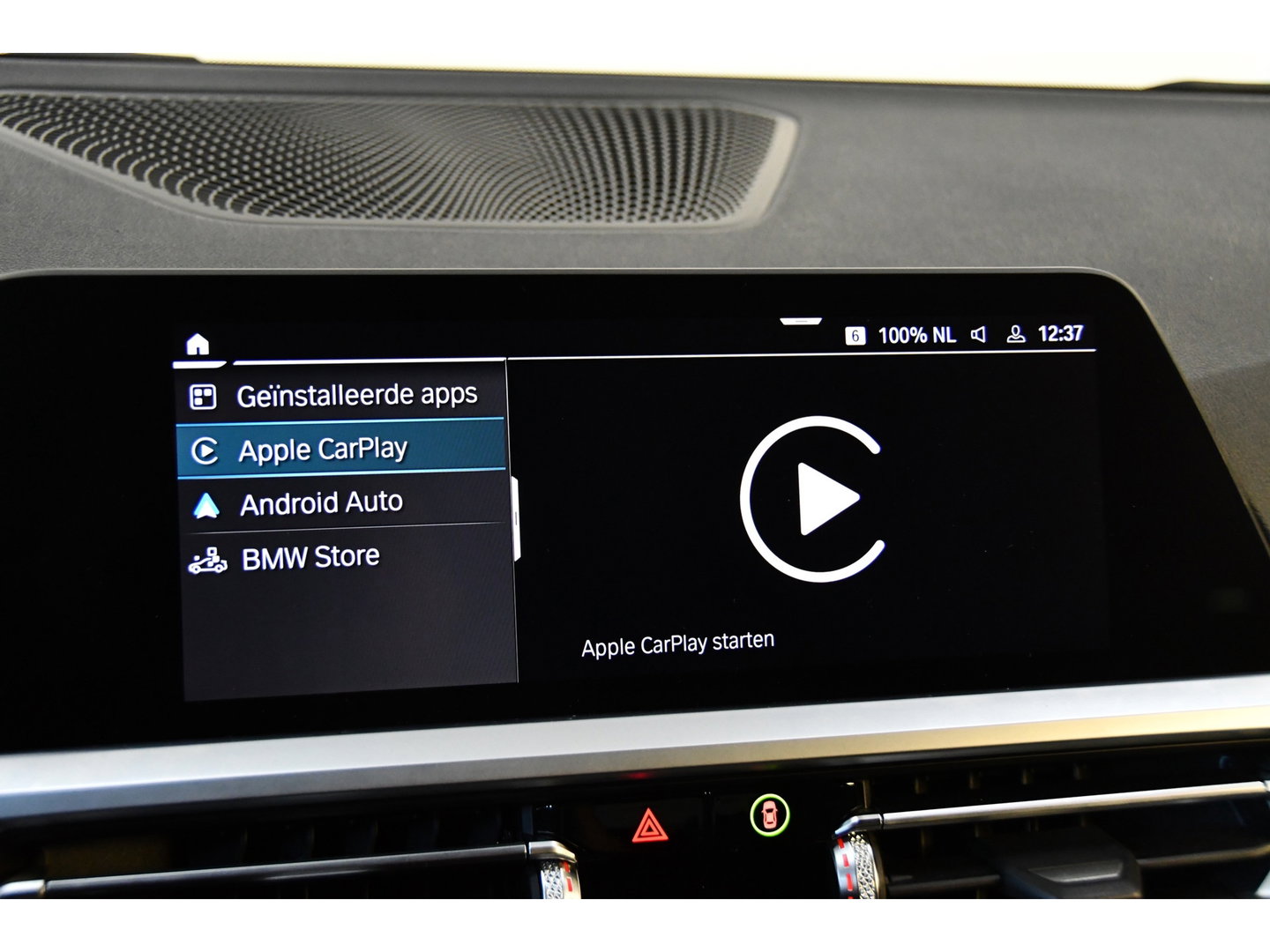 BMW 3-serie 330e M-pakket, Applecarplay, Sfeerverlichting