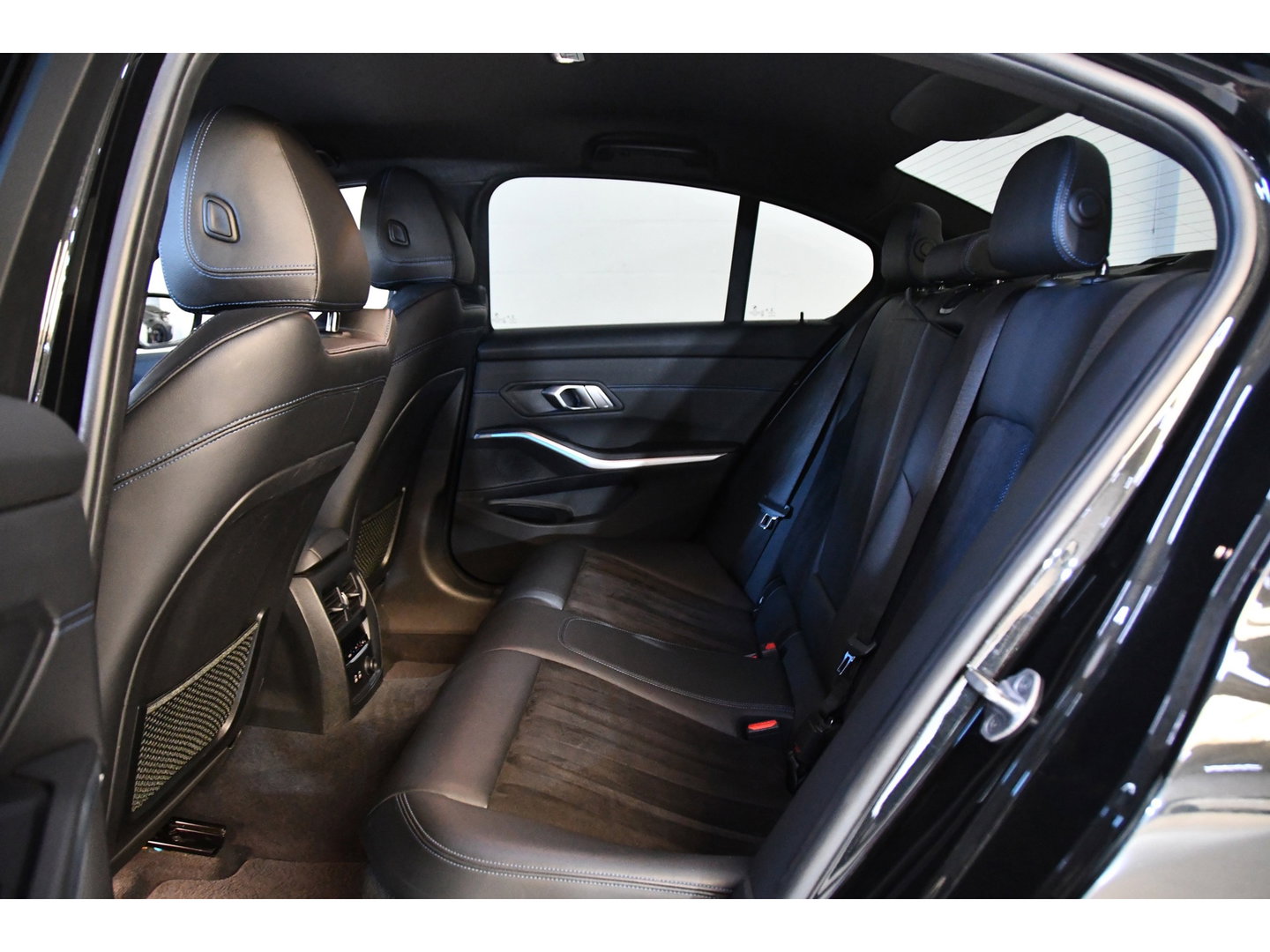 BMW 3-serie 330e M-pakket, Applecarplay, Sfeerverlichting