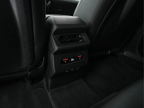 Audi A6 Avant e-tron S edition 83 kWh [ 3-Fase ] (INCL.BTW) *MATRIX-LED | LEATHER-FABRIC | ADAPTIVE-CRUISE | TOP-VIEW | BLINDSPOT | KEYLESS | MEMORY-PACK | WIDESCREEN-COCKPIT | PRIVACY-GLASS | SHIT-PADDLES | HEATED-SPORTSEATS | 21''ALU | TO