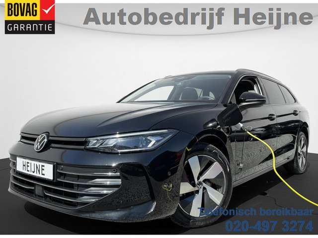 Volkswagen Passat - Variant 1.5 eHybrid 204PK HYBRIDE BUSINESS ALCANTARA/HEAD-UP/CAMERA/TREKHAAK
