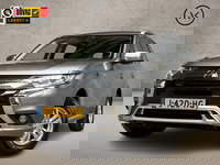 Mitsubishi Outlander - 2.4 PHEV Deluxe 225Pk Automaat (NAVIGATIE, CAMERA, STOELVERWARMING, GETINT GLAS, SPORTSTOELEN, CRUISE, NIEUWE APK, NIEUWSTAAT)